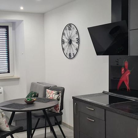 Apartman Julija 1 Rijeka Exterior foto