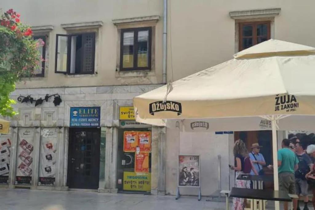 Apartman Julija 1 Rijeka Exterior foto