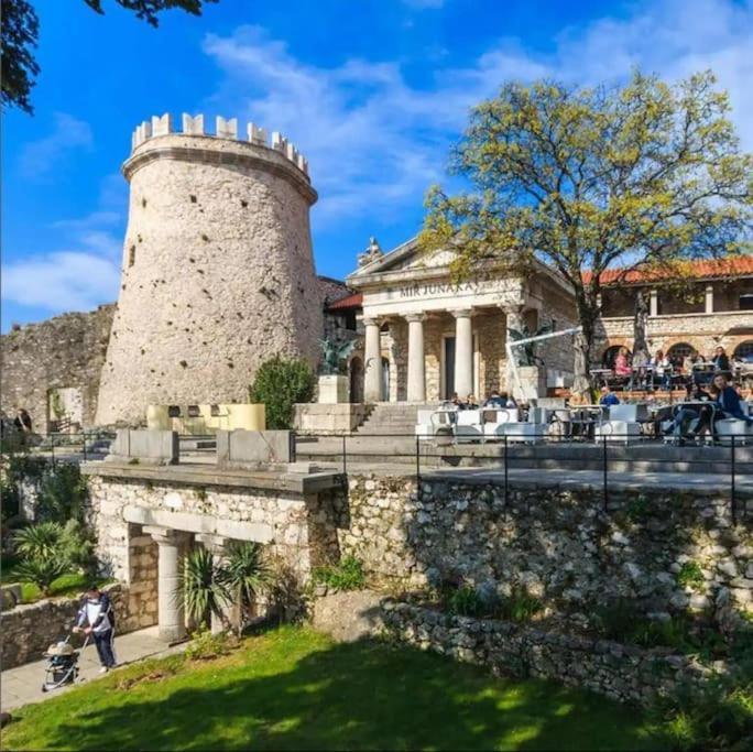 Apartman Julija 1 Rijeka Exterior foto